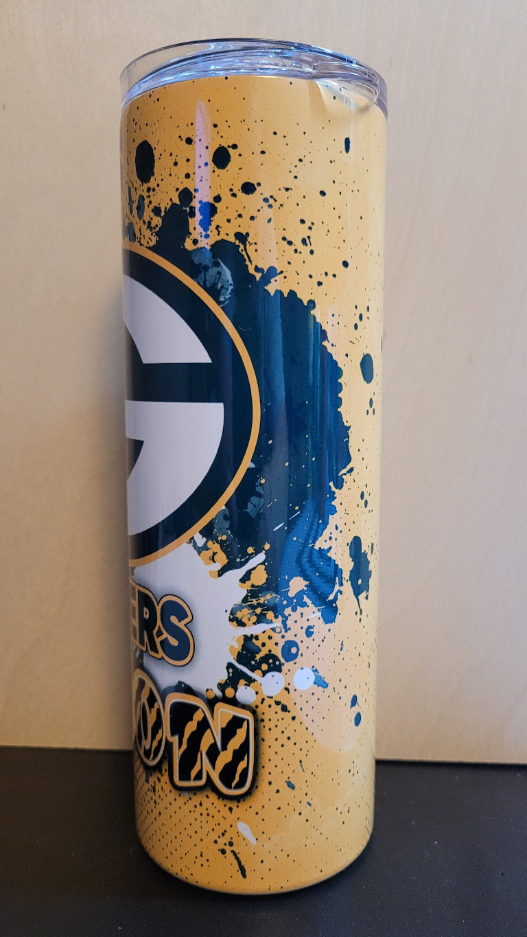 We present our new Sports Series to you with this Packers Paint Splash tumbler. Green & gold colors in a paint splatter format for a unique look.