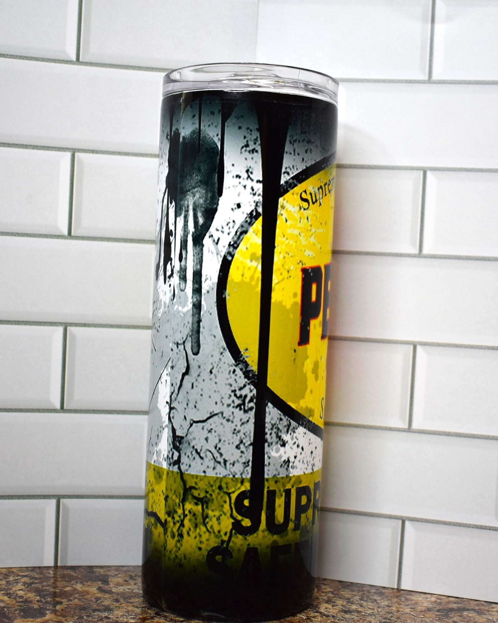 New to our line is our distressed finish look. Here we have a Penzoil oil can fully depicting this new look. Great for the mechanic or any car enthusiast